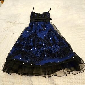 NWT Le Chateau Prom/ Grad dress Blue w black & silver accents Sz S